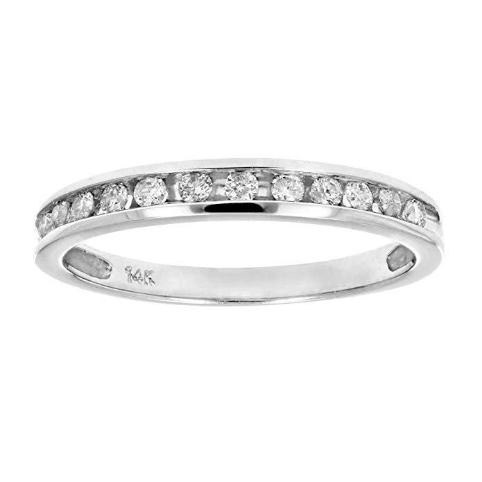 1/4 ctw Classic Diamond Wedding Band in 14K White Gold